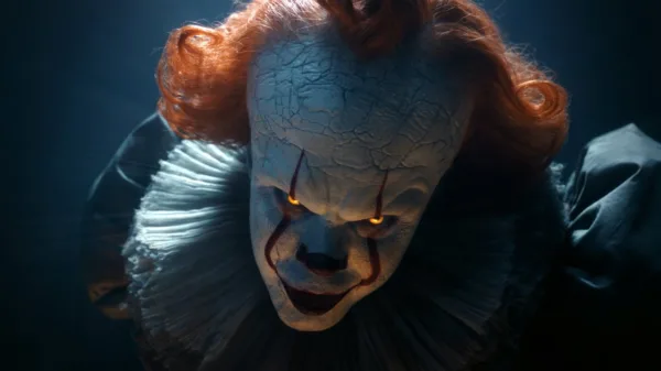 Pennywise aparece para traumatizar as crianças | IT: Bem-Vindos A Derry | HBO Max Brasil