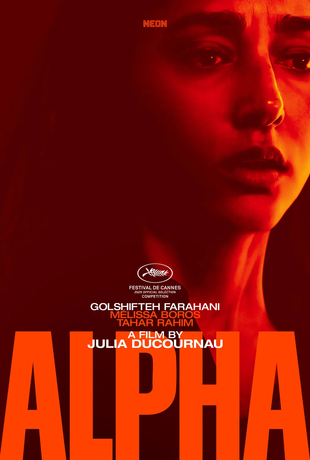 ALPHA | O mundo de uma adolescente problemática desmorona após evento traumático | cartaz
