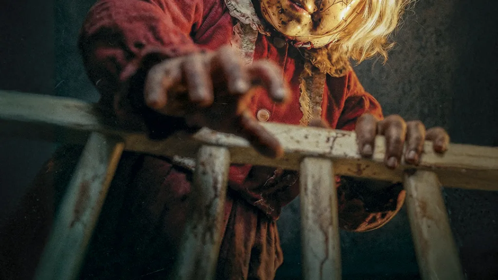 Dolly - A Boneca Maldita | Jovem luta pela vida após ser sequestrada por uma figura estranha que deseja criá-la... | Trailer Dublado e Legendado